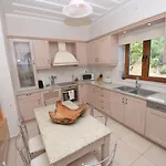 Вилла Melanthi Corfu